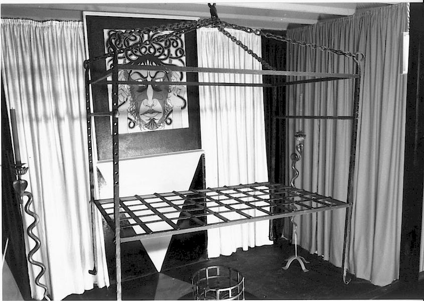Cradle